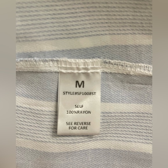 NWT Forever 21 Bridge Blue White Striped Wide-Leg Smocked Jumpsuit Size M - Picture 9 of 10